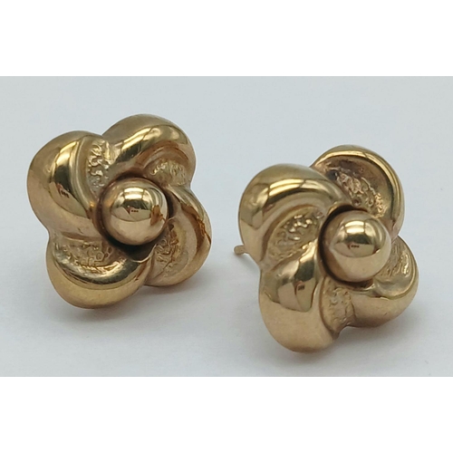 492 - A Pair of 9K Yellow Gold Large Floral Knot Stud Earrings. 2g total weight. JM04.