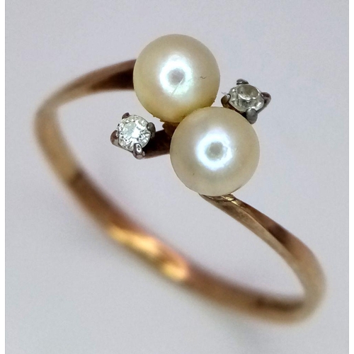 478 - A 9K Yellow Gold Diamond and Pearl Ring. 1.2g total weight. 0.04ct diamond weight. Size O. JM10.