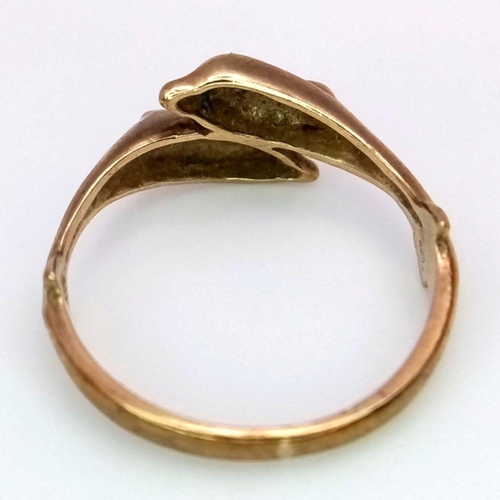 525 - Vintage 9 carat GOLD DOLPHIN RING. Full UK hallmark. Complete with ring box. 1.88 grams. Size K - K ... 