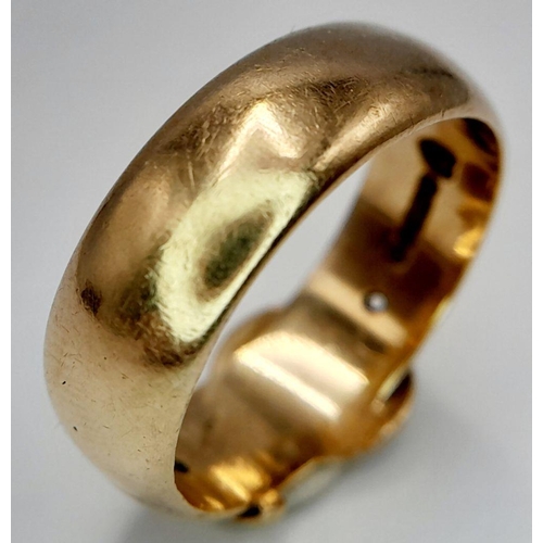 595 - Vintage 9 carat GOLD BUCKLE RING. Full UK hallmark. 5.82 grams. Size Q - Q 1/2.