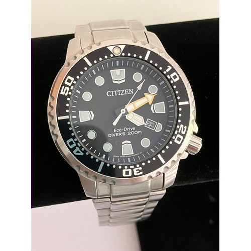 483 - Gentleman’s CITIZEN ECO DRIVE DIVERS WATCH. E168 Black face model. Stainless steel bracelet. Water r... 