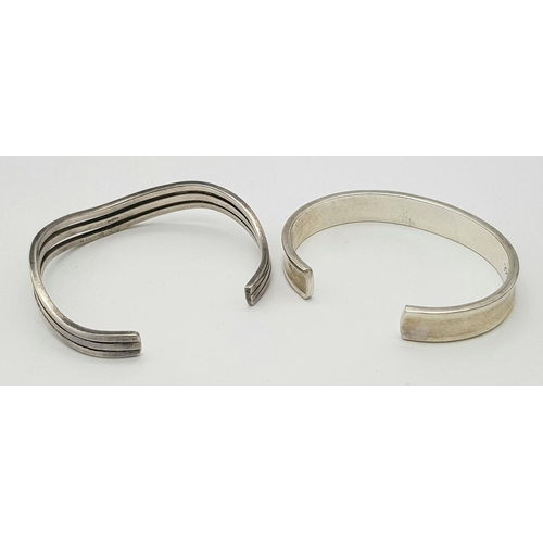 637 - 2 x vintage SOLID SILVER CUFF BANGLES. To include a fully hallmarked triple row serpentine BANGLE.To... 