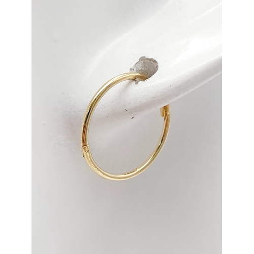 783 - A 9K YELLOW GOLD MINI HOOP SLEEPER EARRINGS. 0.8G IN WEIGHT. Ref: SC 5006.