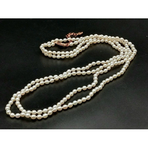 533 - A single string of white natural seed pearls necklace, length: 93 cm, weight: 13.2 g. Ref: AT15