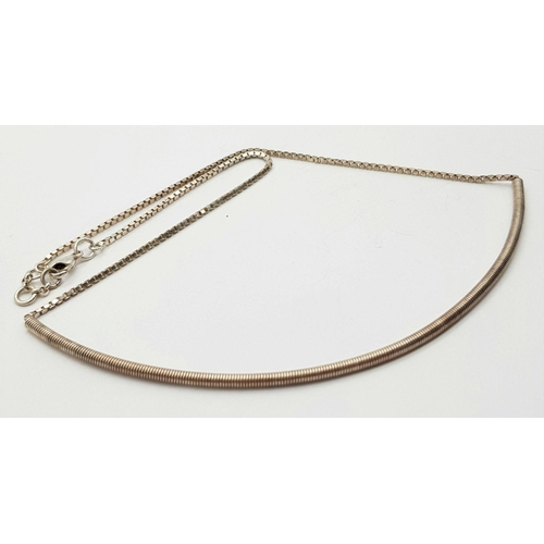 899 - Three sterling silver chain necklaces of different styles. Length: 38-40 cm, total weight: 20.3 g.