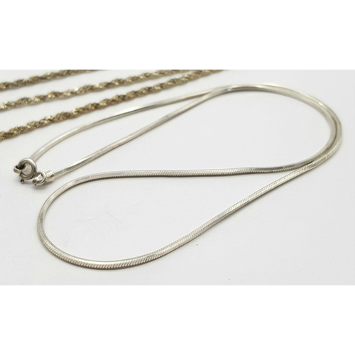 899 - Three sterling silver chain necklaces of different styles. Length: 38-40 cm, total weight: 20.3 g.