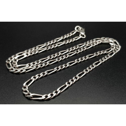 646 - A very elegant Solid Silver 925 figaro chain necklace, 21 grams, 63cm. Excellent condition.