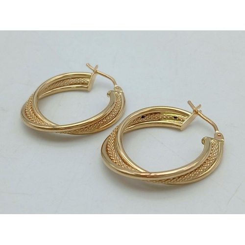 762 - A 9K YELLOW GOLD TWIST HOOP EARRINGS. 1.47G IN WEIGHT. Ref: SC 5068.