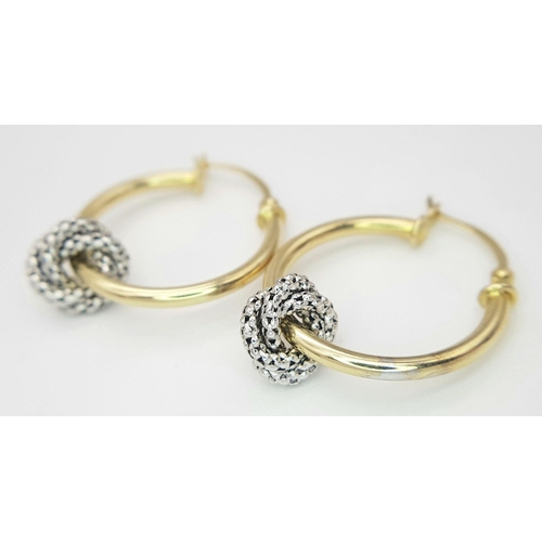 994 - A 9K YELLOW GOLD HOOP EARRINGS WITH WHITE GOLD TWIST ADD ONS. 2G IN WEIGHT. 2CM DIAMETER. Ref: SC 50... 