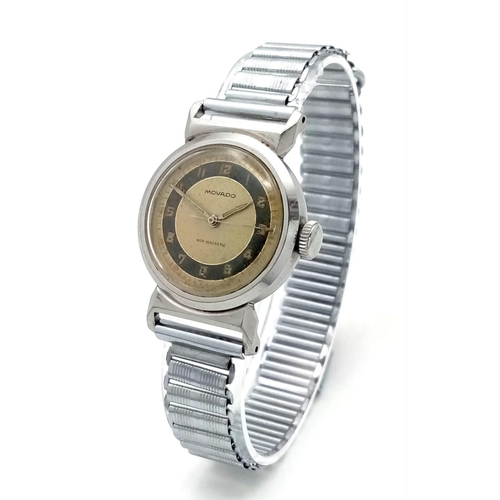 942 - A Vintage Movado Mechanical Ladies Watch. Stainless steel bracelet and case - 29mm. Patinaed two ton... 