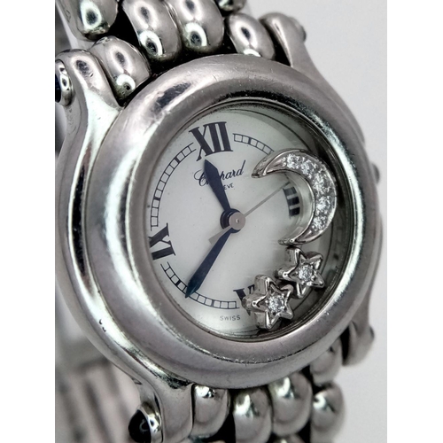 772 - A Chopard Happy Sport Diamond Ladies Watch. Stainless steel bracelet and case - 26mm. White dial wit... 