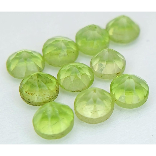 801 - A Parcel of 10 Peridots.