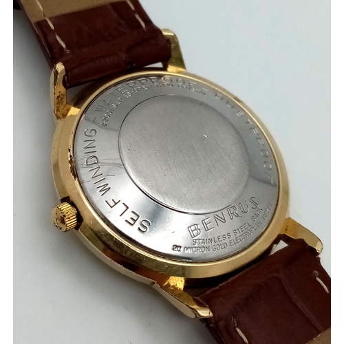 1548 - A Vintage Benrus Gents Mechanical Watch. Brown leather strap. Gilded case - 34mm. Silver tone dial. ... 