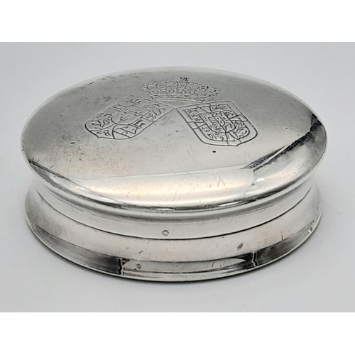 1549 - A 925 Silver Trinket Box. Gilded interior. 4.6cm diameter, 37g weight.