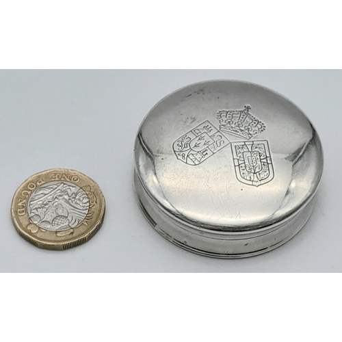 1549 - A 925 Silver Trinket Box. Gilded interior. 4.6cm diameter, 37g weight.