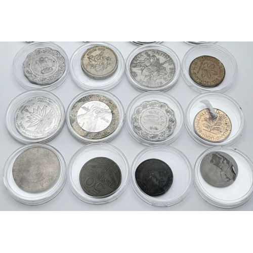 1480 - 24 Encapsulated World Coins - Perfect for a starter collection.