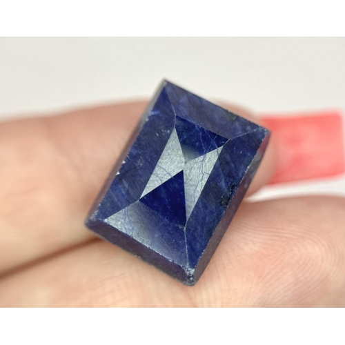 1482 - An 18.34ct Faceted Colour Enhanced Blue Sapphire. IGL&I Certified. Ref: VU71