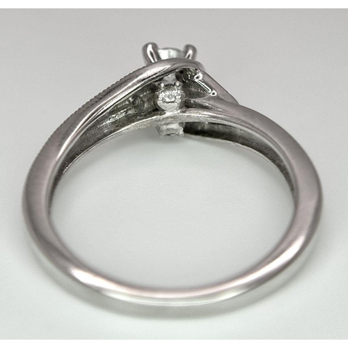 341 - 9K WHITE GOLD DIAMOND RING. 0.33CT. 2.6G IN WEIGHT. SIZE L.
Ref: 8270.