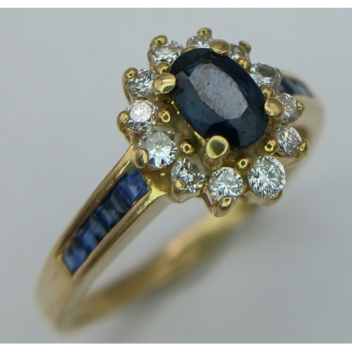 214 - A 18K YELLOW GOLD DIAMOND & SAPPHIRE CLUSTER RING. TOTAL WEIGHT 3.4G. SIZE K. REF PERS 6001