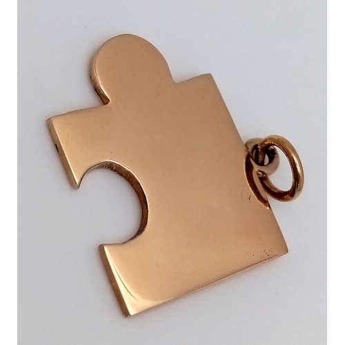 250 - A 9K YELLOW GOLD JIGSAW PIECE PENDANT 2CM x 2.5CM, 5.9G TOTAL WEIGHT FOR THE ROMANTIC OUT THERE THE ... 