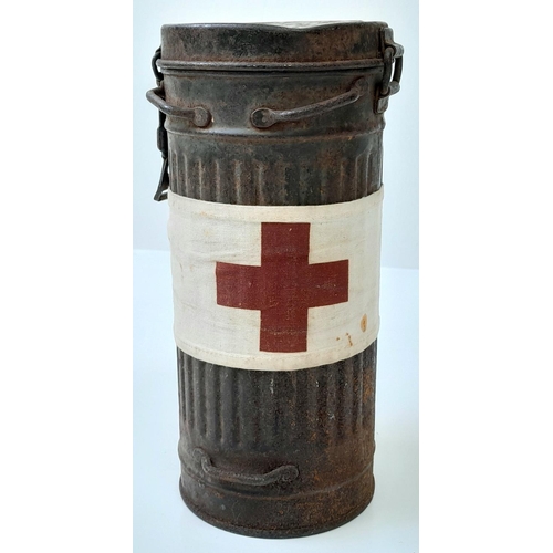 314 - WW2 German Medics Gas Mask Canister.