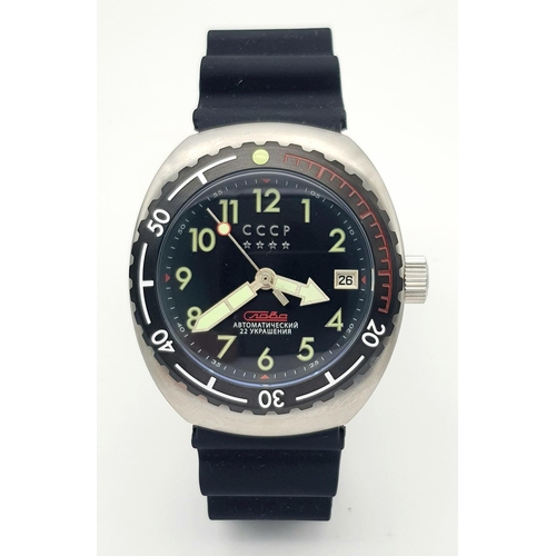 346 - An Russian Men’s , Limited Edition (216/300) CCCP Automatic Date Watch Model Typhoon CP-7072. Full W... 