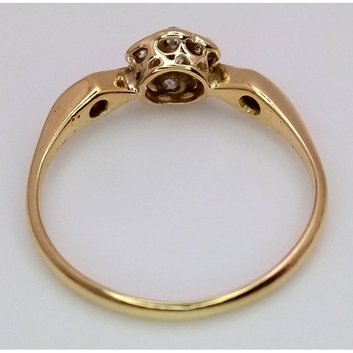 390 - 18K YELLOW GOLD & PLATINUM VINTAGE DIAMOND RING. 2.35G IN WEIGHT. SIZE Q. Ref: SC 6055.