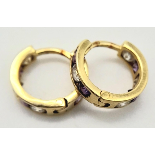 586 - A 14K YELLOW GOLD MINI HOOP STONE SET EARRINGS 1.2G TOTAL WEIGHT, 0.8CM DIAMETER.

ref: SC 6050