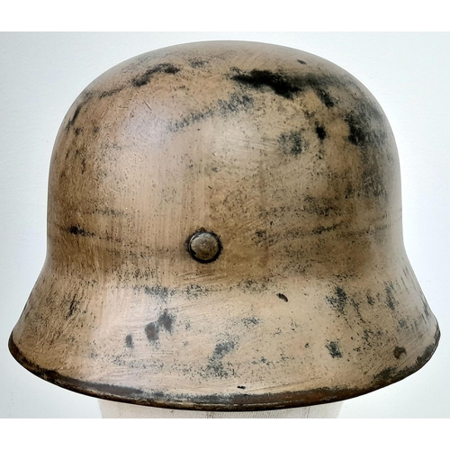 97 - WW2 German Luftwaffe Africa Corps M40 Helmet Liner. Stamped NS 66 for the manufacturer: Vereinigte D... 