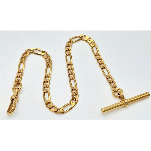 121 - A 9K Yellow Gold Figaro Link Bracelet in an Albert Chain Design. 18cm. 4.9 grams in total weight.