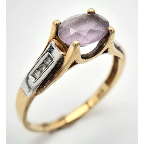 132 - Beautiful 9 carat GOLD RING, having Rose de France AMETHYST SOLITAIRE Oval cut, ,with DIAMOND SHOULD... 