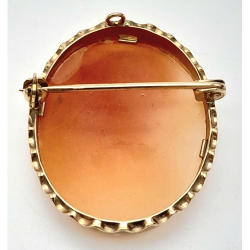 216 - Vintage 9 carat GOLD CAMEO BROOCH. Full hallmark for Birmingham 1979. Excellent condition. Overall w... 