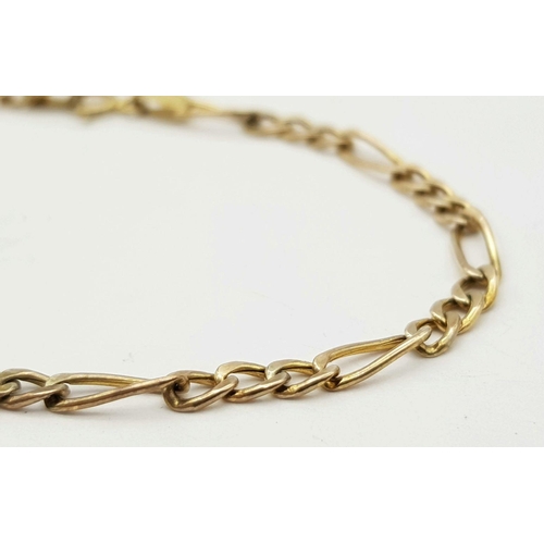 396 - A 9K Yellow Gold Figaro Bracelet. 1.2g total weight, 18cm length. Ref TJ02