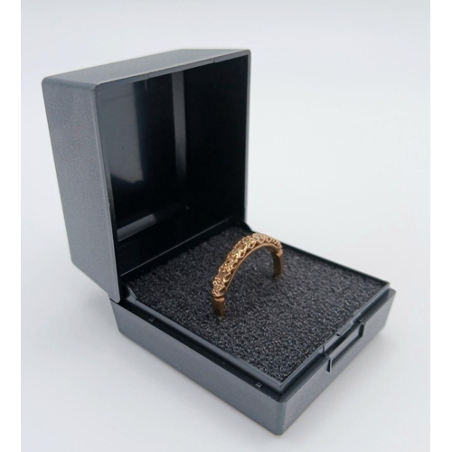 49 - Vintage 9 carat GOLD RING with DIAMONDS set to top. Full UK Hallmark. 2.1 grams. Size T.