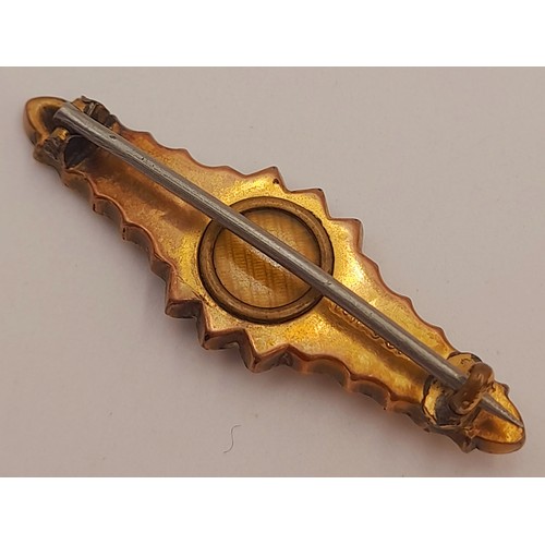 149 - An Antique Victorian Etruscan 9K Yellow Gold Brooch. Pin has been replaced. 4cm. 1.8g