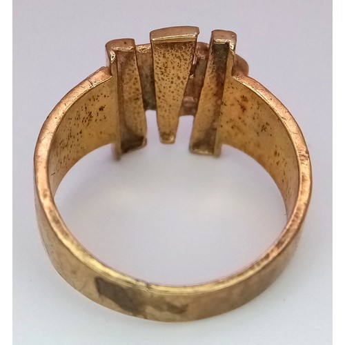 115 - A 9K Rose Gold (tested) Decorative Bark-Effect Ring. Size N. 4.67g.