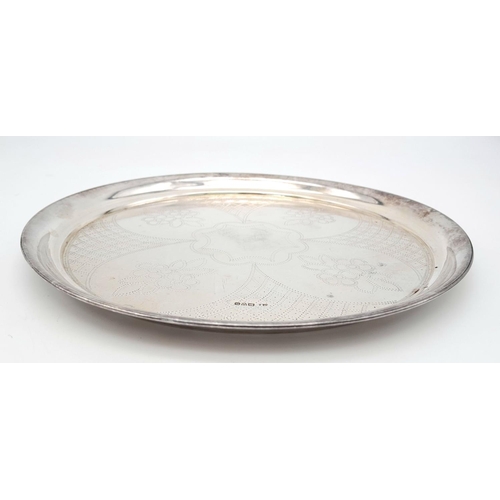 86 - An antique sterling silver dish with very elegant floral motif engravings. Full Chester hallmarks, 1... 