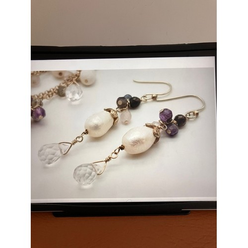 77 - Magnificent SILVER NECKLACE and EARRING SUITE. Gemstone set with AMETHYST, AGATE and CRYSTAL in Vict... 