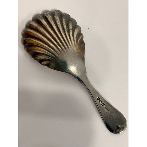 252 - Antique SILVER TEA CADDY SPOON. Clear hallmark for James Swann & son, Birmingham 1922. Shell design ... 