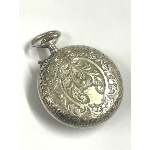 522 - An Antique ladies silver pocket watch, ticking.