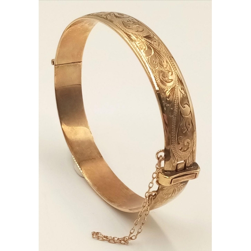 448 - Vintage 9 CARAT Rolled Gold Bracelet. Complete with gold safety chain. Beautifully decorated to side... 