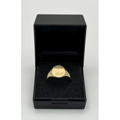 525 - Vintage  9 carat gold ‘DAD’ SIGNET RING. Oval shape top having the word DAD beneath a Diamond set st... 