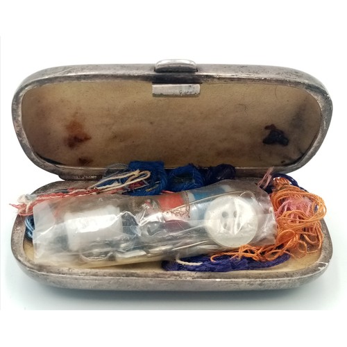 606 - An Antique Sterling Silver Pill Box in Capsule Form. London hallmarks for 1907. 7cm. 40g