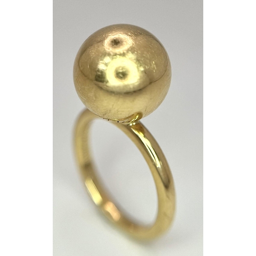 20 - 18K YELLOW GOLD TIFFANY & CO BALL RING. 7.3G IN WEIGHT. SIZE I AND 1/2. Ref: SC 9067.