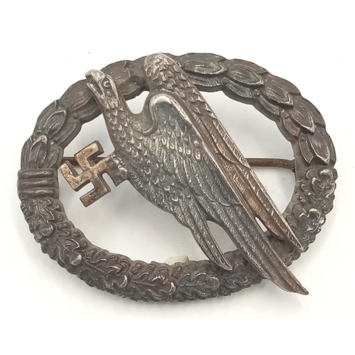 46 - WW2 German Fallschirmjäger (Paratroopers) Qualification Badge. Maker G.H. Osang, Berlin.