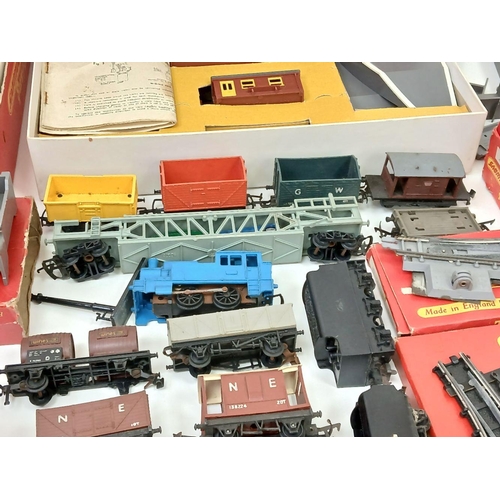 92 - A Large Vintage Collection of Tri-ang Railway Coaches and Accessories. Please see detailed inventory... 