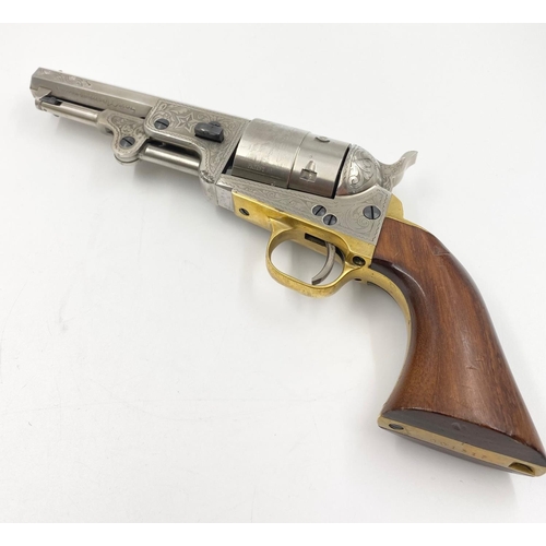 290 - A DEACTIVATED COLT 1851 NAVY BY PIETTA, BEAUTIFULLY ENGRAVED. WOODEN HANDLES AND POLISHED BRASS TRIM... 