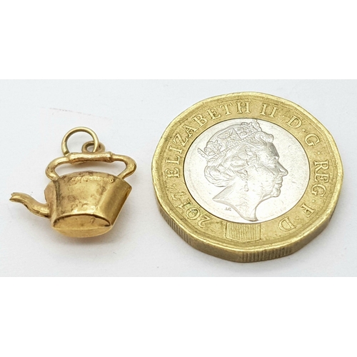 161 - Vintage hallmarked 9 carat GOLD CHARM in the form of a KETTLE. 0.69 grams.