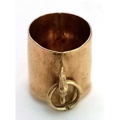 182 - Vintage 9 carat GOLD CHARM in the form of a Drinking MUG/TANKARD. Full UK hallmark. 0.75 grams.