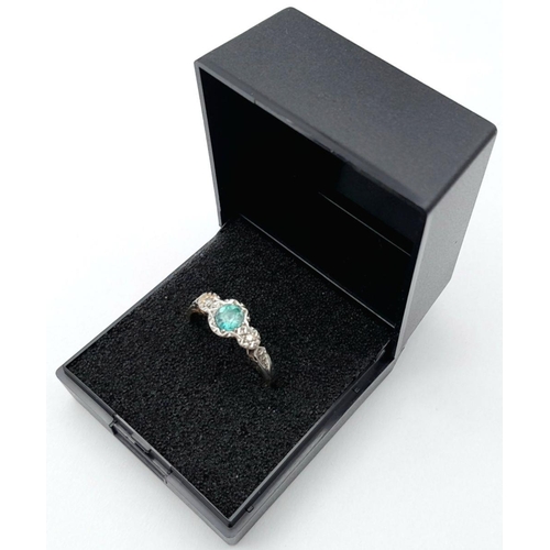 21 - Beautiful antique 18 CARAT GOLD and PLATINUM RING. Set with AQUAMARINE and DIAMONDS. 2.8 grams. Size... 